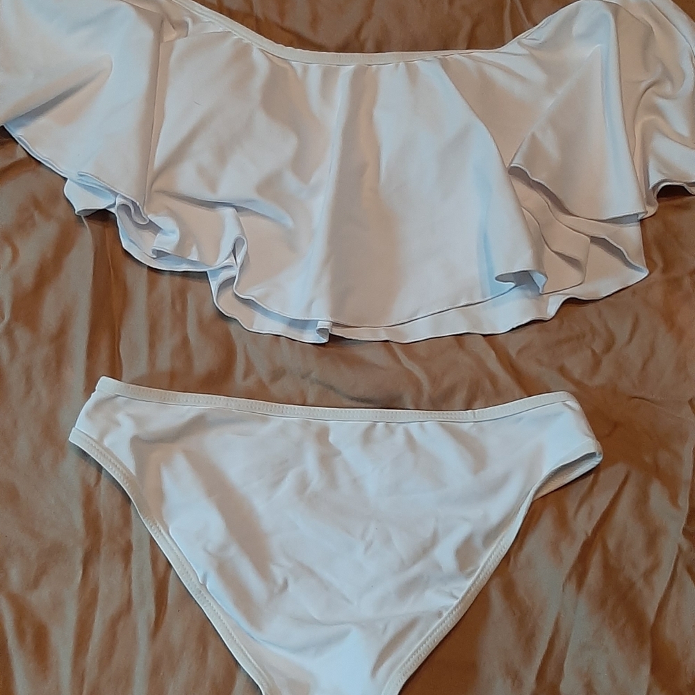 White Ruffle Off Shoulder Bathing Suit Bikini - Picture 2 of 2